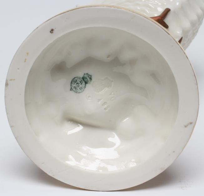 A PAIR OF ROYAL WORCESTER NAUTILUS SHELL VASES Image