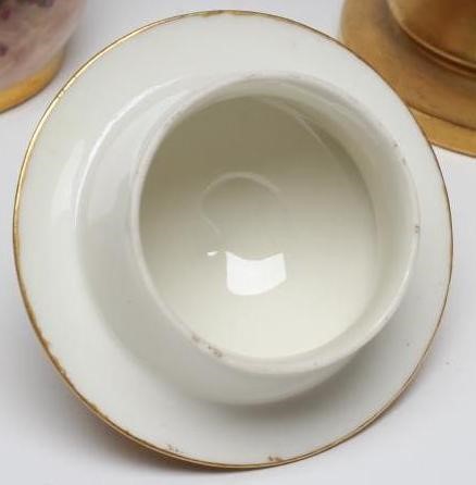 A ROYAL WORCESTER HIGH PEDESTAL BOWL AND COVER Image