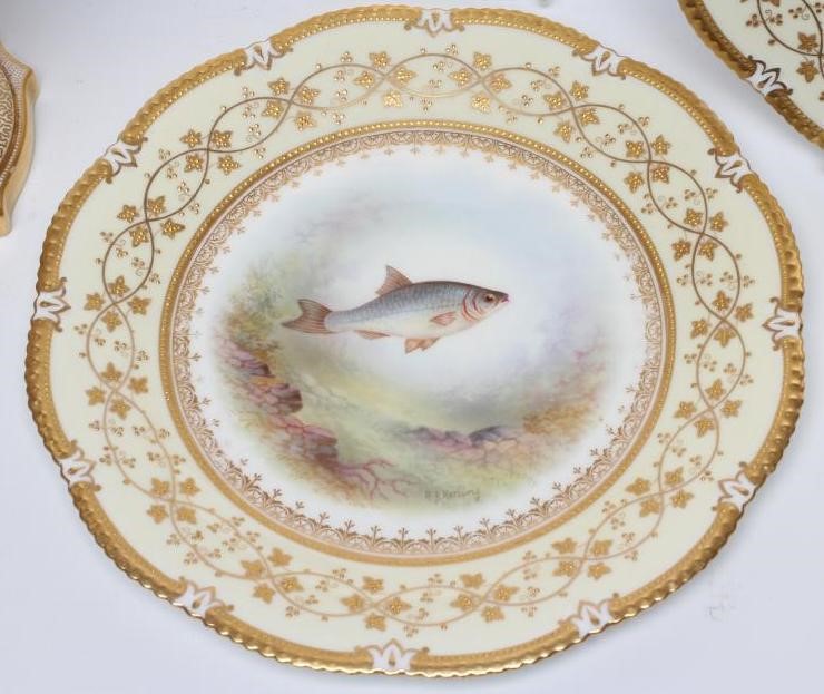 A PAIR OF COPELAND CHINA VASES AND COVERS Image