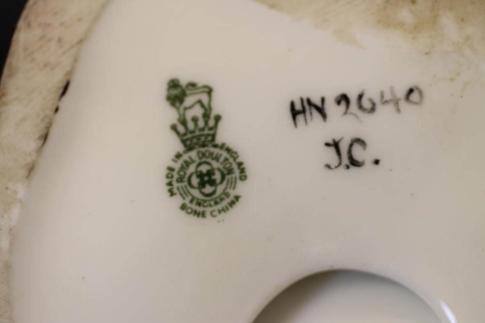 A ROYAL DOULTON EARTHENWARE LARGE MODEL OF AN ELEPHANT Image