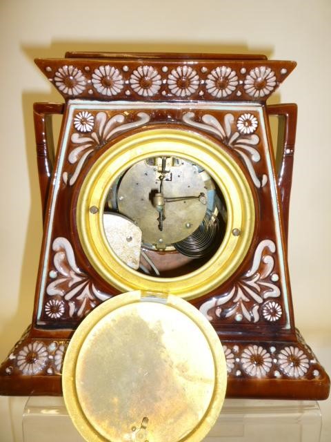 A LINTHORPE EARTHENWARE AESTHETIC MANTEL CLOCK Image