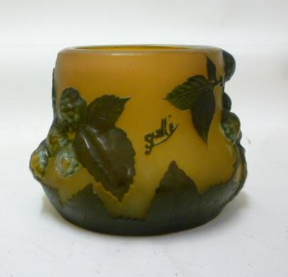 A GALLE CAMEO GLASS VASE Image