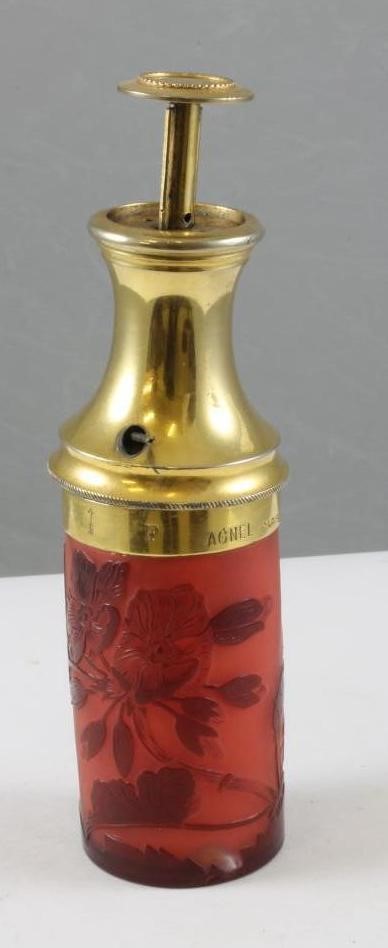 A GALLE CAMEO GLASS SCENT ATOMISER Image