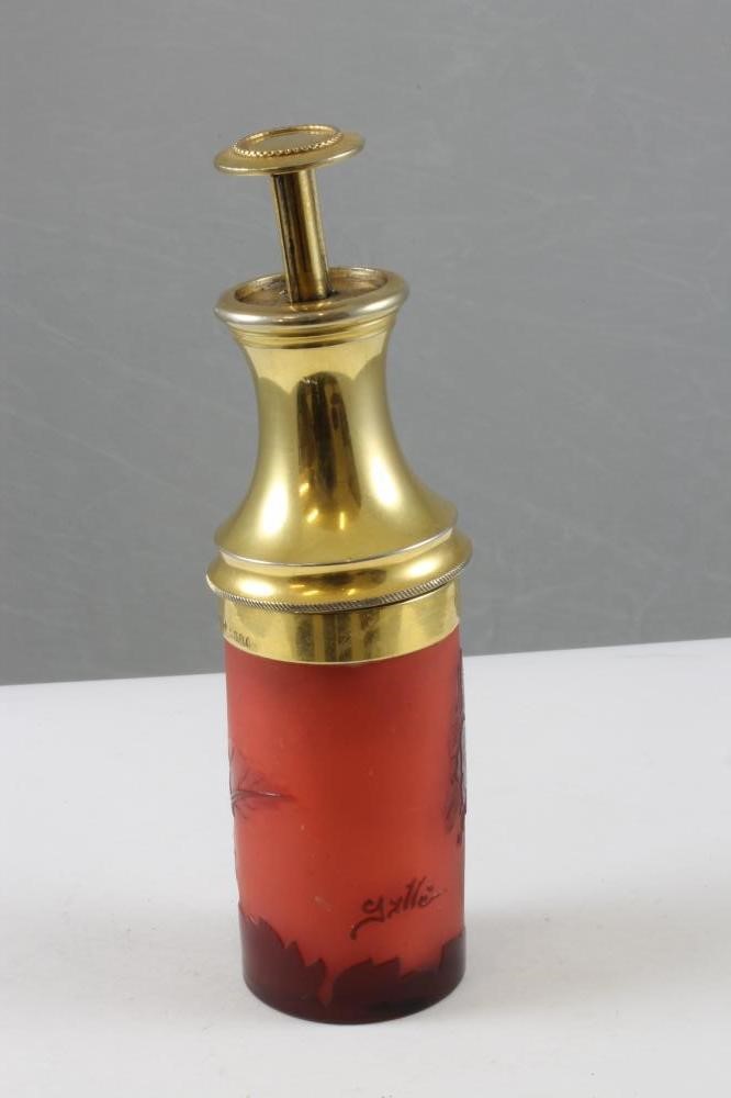 A GALLE CAMEO GLASS SCENT ATOMISER Image