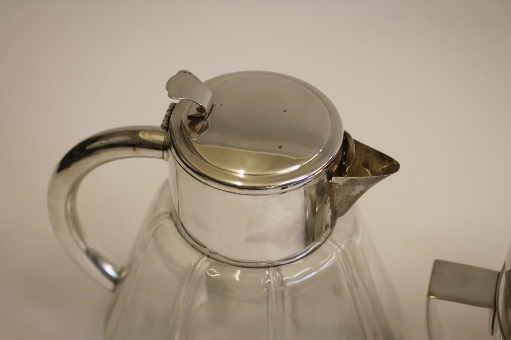 AN ART DECO SILVER PLATED ICE JUG AND BUCKET Image