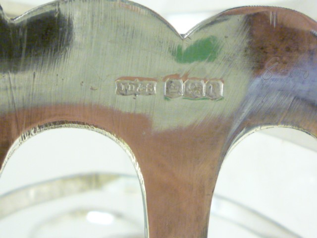 A SILVER SEVEN BAR TOASTRACK Image