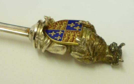 "THE QUEEN'S BEASTS SILVER SPOONS' - makers Toye Image