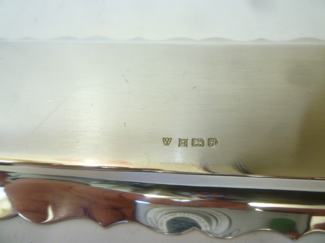 A SILVER THREE PIECE CRUET ON STAND Image