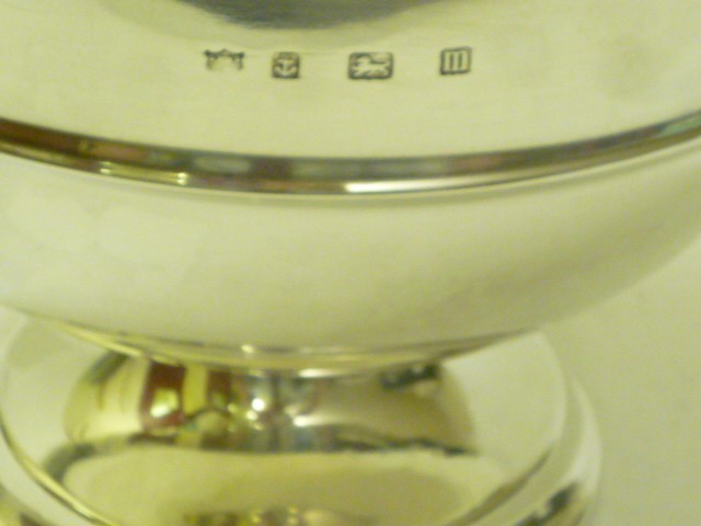 A SILVER LOW PEDESTAL ROSEBOWL Image