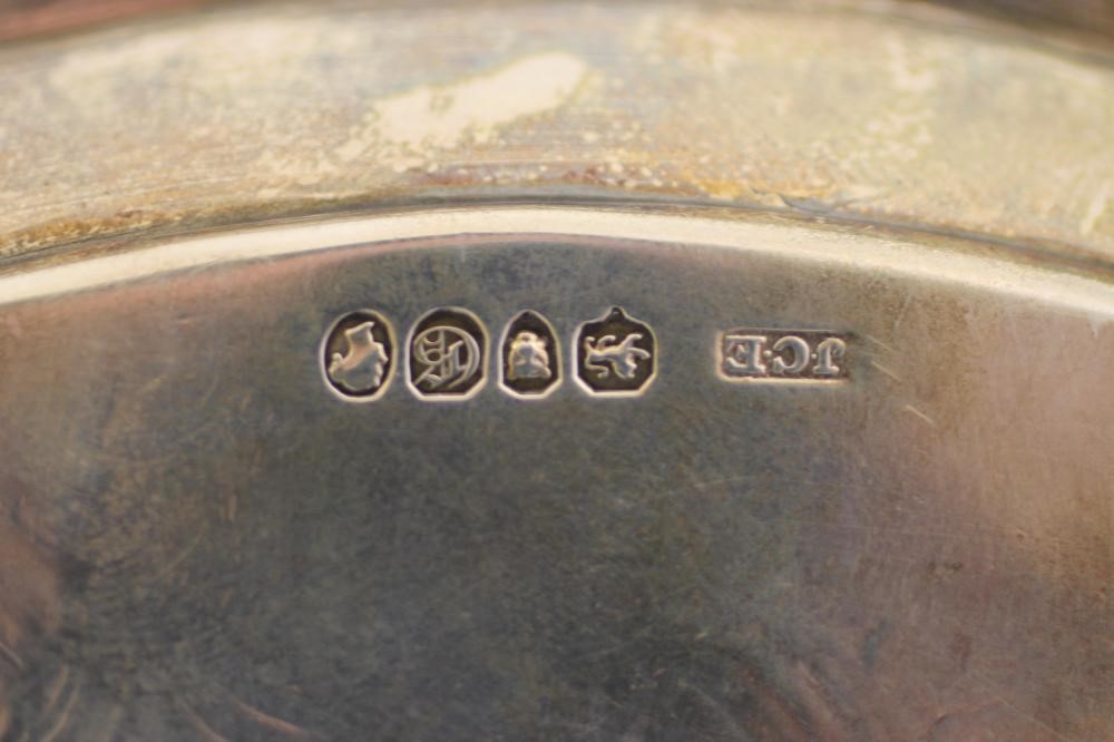 AN EARLY VICTORIAN SILVER SMALL SALVER Image