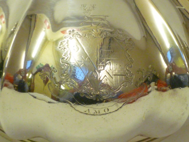 A WILLIAM IV SILVER TEAPOT Image