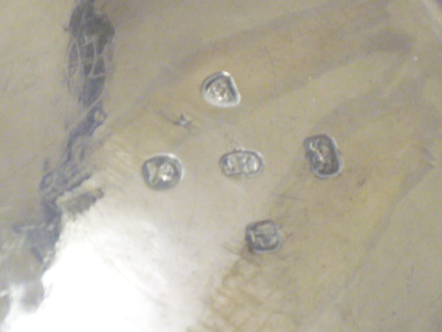 A WILLIAM IV SILVER TEAPOT Image