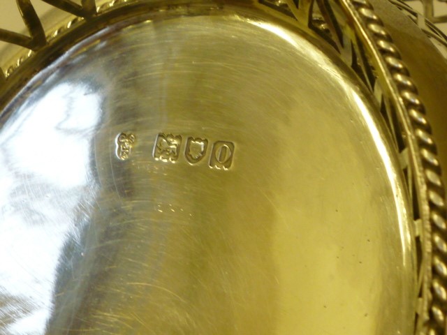 AN EDWARDIAN SILVER SWEETMEAT BASKET Image