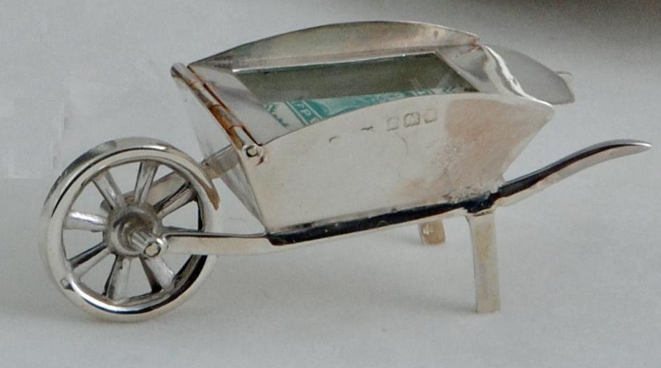AN EDWARDIAN SILVER NOVELTY STAMP CASE Image