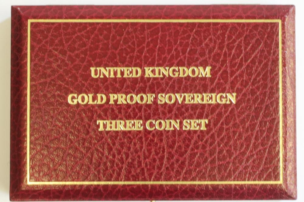 AN ELIZABETH II GOLD PROOF SOVEREIGN THREE COIN SET Image