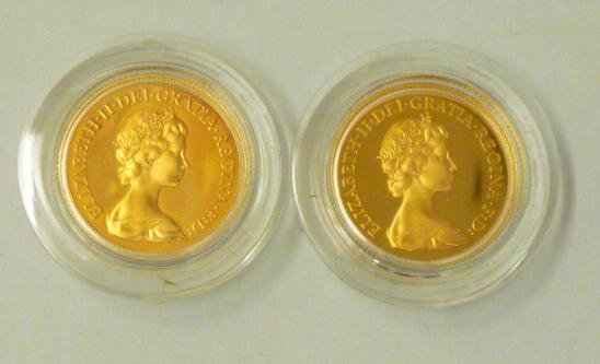 TWO ELIZABETH II PROOF SOVEREIGNS Image