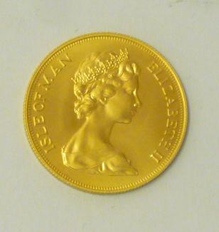 AN ELIZABETH II ISLE OF MAN GOLD £2 Image