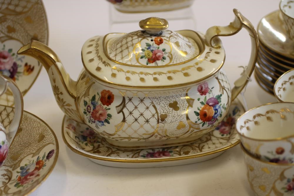 A DAVENPORT PORCELAIN PART TEA AND COFFEE SERVICE Image