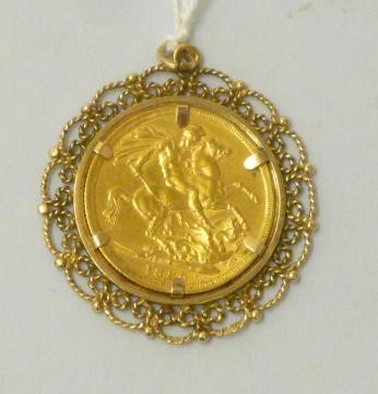 A VICTORIAN GOLD SOVEREIGN Image