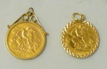 TWO GEORGE V GOLD HALF SOVEREIGNS Image