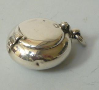 AN EDWARDIAN SILVER SOVEREIGN CASE Image