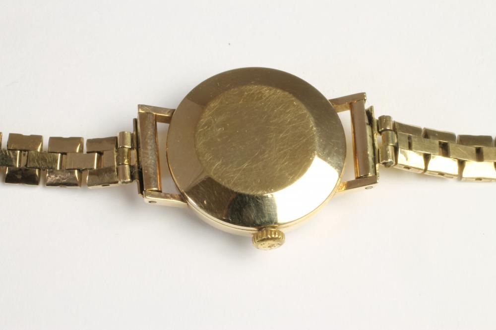 A LADY'S 9CT GOLD LONGINES WRISTWATCH Image