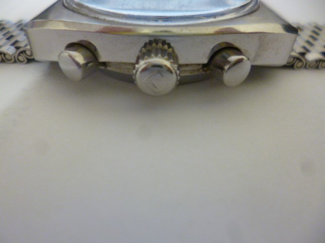 A GENTLEMAN'S STAINLESS STEEL "ROAMER STINGRAY CHRONOGRAPH" Image