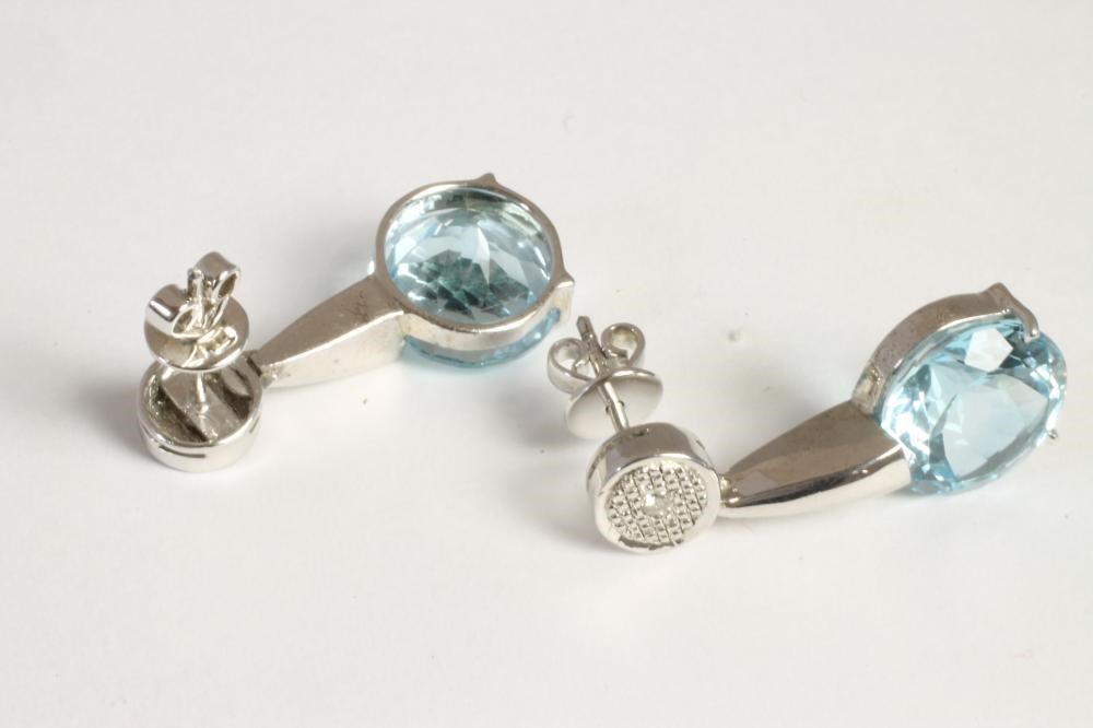 A PAIR OF BLUE TOPAZ PENDANT EARRINGS Image