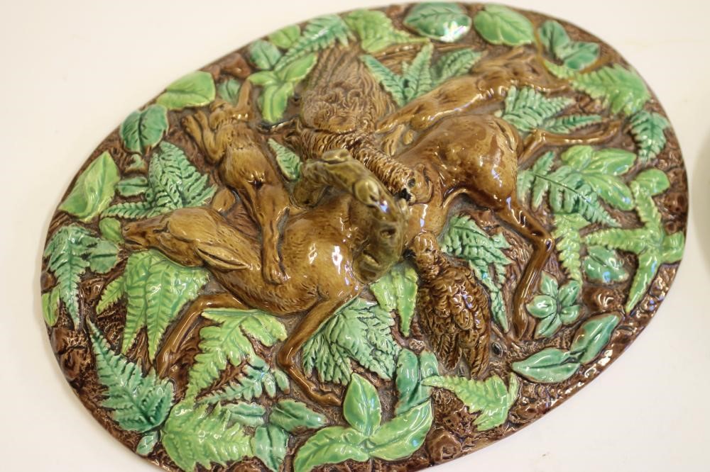 A VICTORIAN MAJOLICA QUAIL'S EGG STAND Image