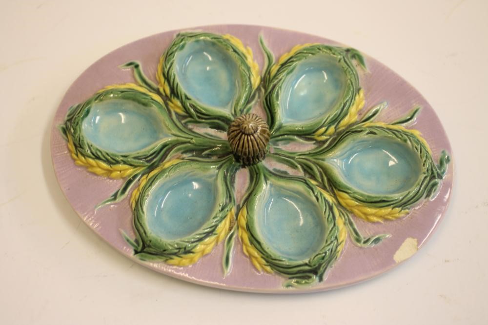 A VICTORIAN MAJOLICA QUAIL'S EGG STAND Image