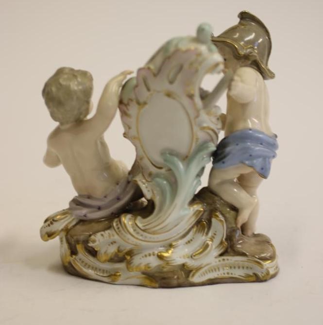 A MEISSEN PORCELAIN FIGURE GROUP Image