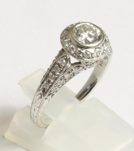 AN ART DECO STYLE DIAMOND DRESS RING Image