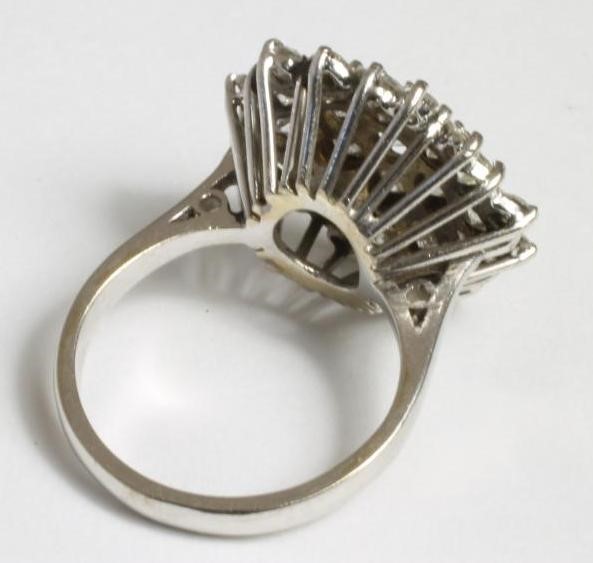 A DIAMOND CLUSTER RING Image