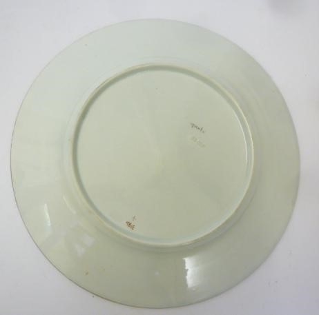 A SET OF TWELVE SPODE PEARLWARE PLATES Image