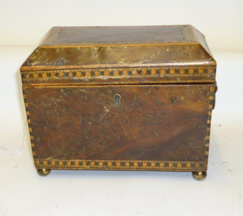 A GEORGIAN YEW WOOD TEA CADDY Image