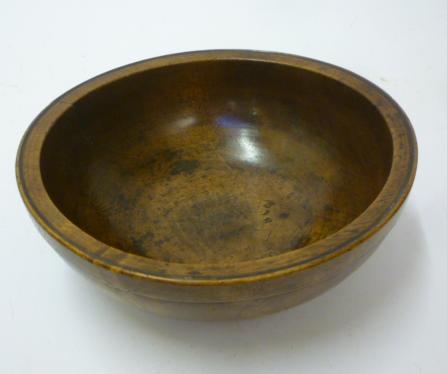 A TURNED TREEN SMALL BOWL Image