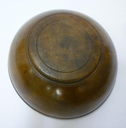 A TURNED TREEN SMALL BOWL Image
