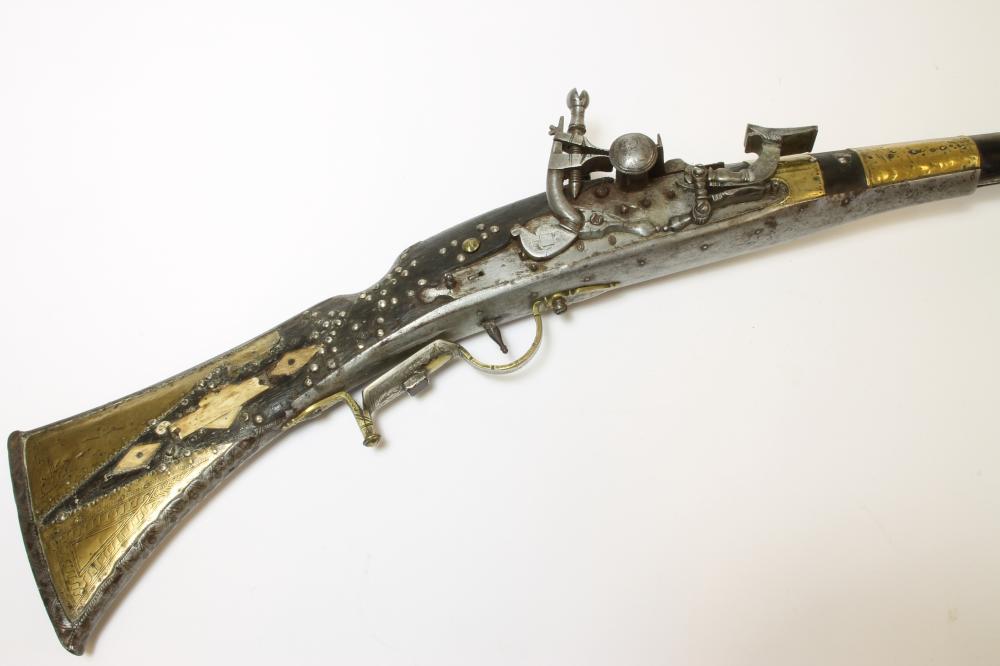 A NORTH AFRICAN SNAPHAUNCE MUSKET Image