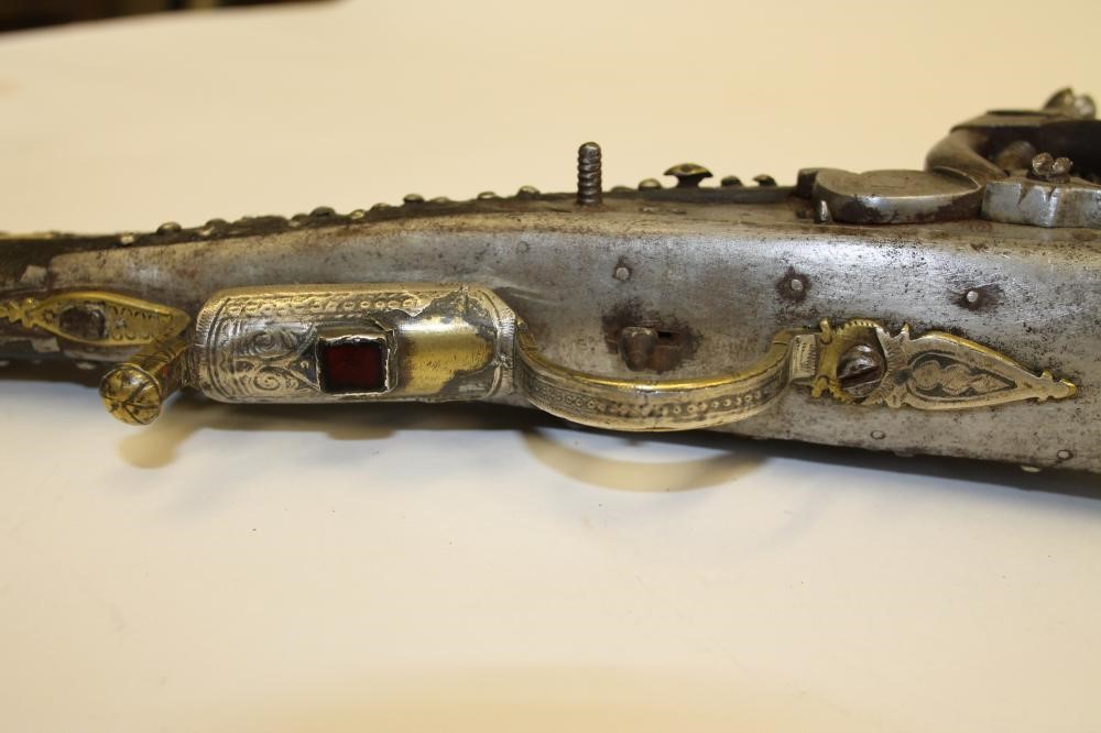 A NORTH AFRICAN SNAPHAUNCE MUSKET Image