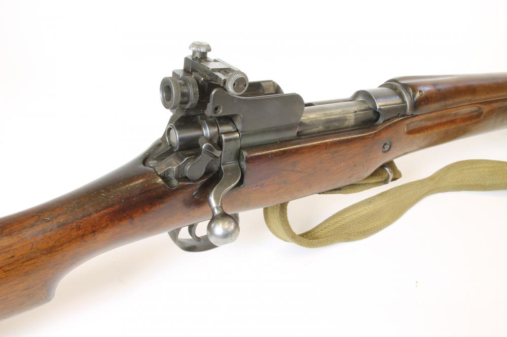 A DEACTIVATED P14 .303 BOLT ACTION RIFLE Image