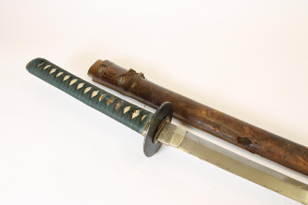 A JAPANESE WWII OFFICER'S KATANA Image