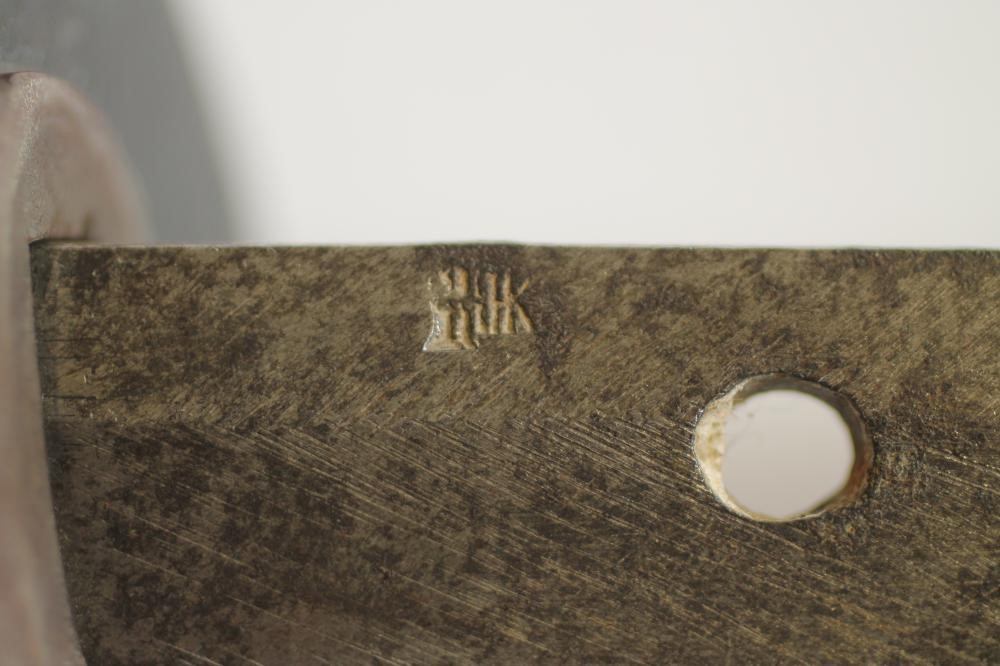 A JAPANESE WWII OFFICER'S KATANA Image