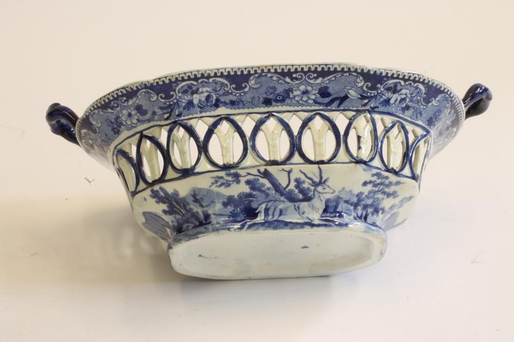 QUADRUPEDS SERIES BLUE AND WHITE PRINTED EARTHENWARE-An Enoch Wood & Sons "Polar Bear" two handled Image