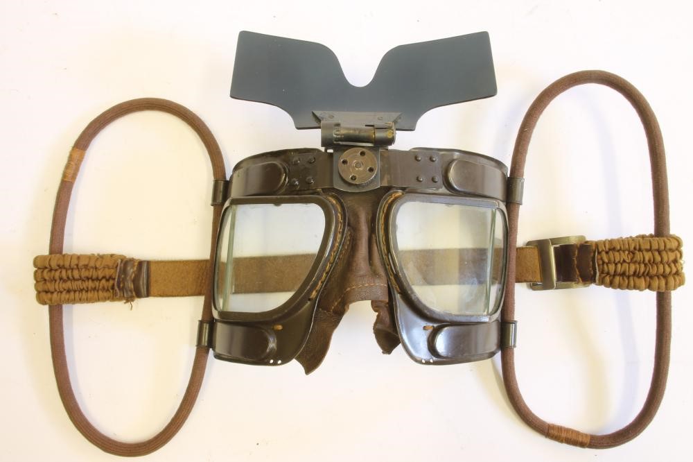 A PAIR OF MARK IVB FLYING GOGGLES BY J&R FLEMING LTD Image