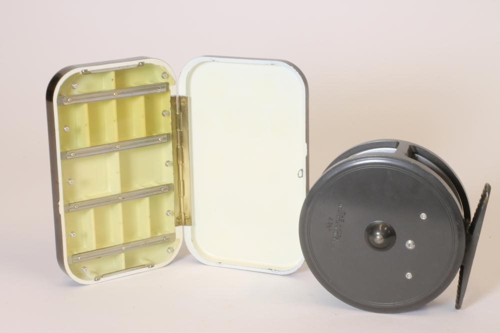 A HARDY HYDRA SALMON 4 3/8" REEL Image