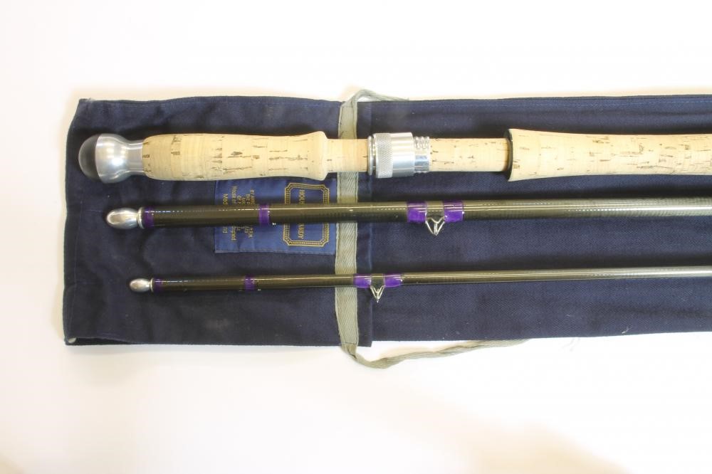 A HARDY FAVOURITE GRAPHITE SALMON FLY ROD Image