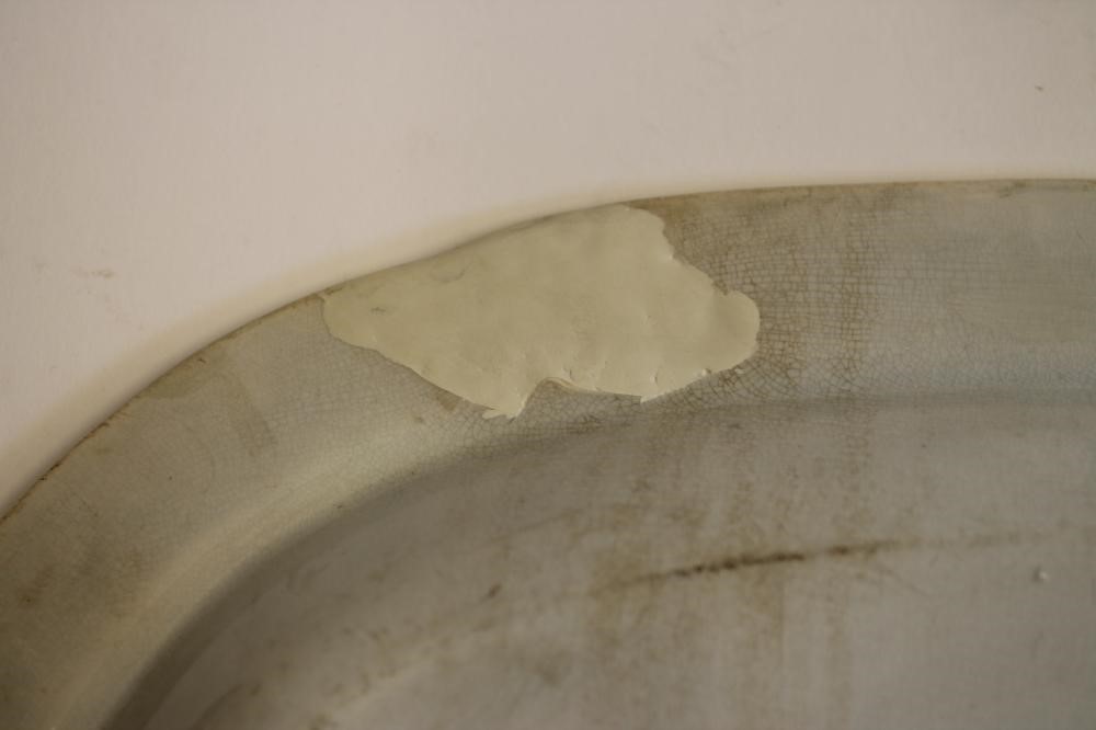 WILLIAM ADAMS "LIONS" BLUE AND WHITE PRINTED EARTHENWARE - A meat plate of rounded oblong form Image