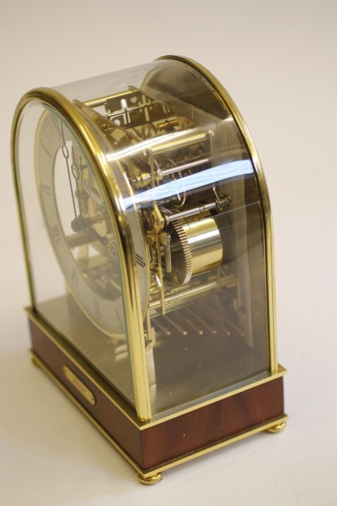 A KIENINGER MUSICAL MANTEL CLOCK Image