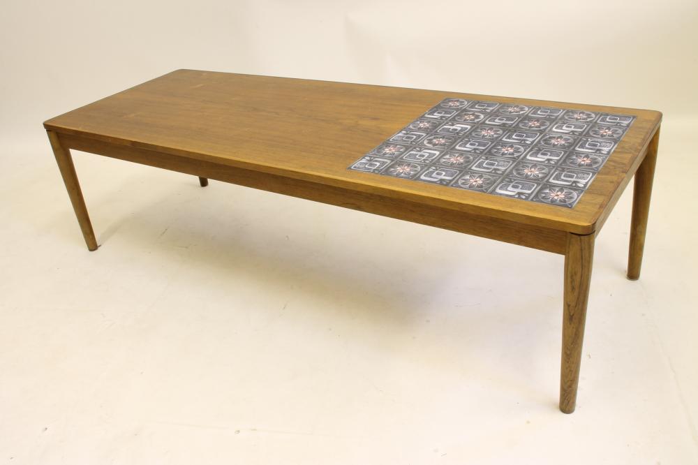 A DANISH DESIGN ROSEWOOD COFFEE TABLE Image