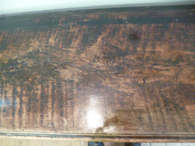 A SMALL GEORGIAN OAK POT BOARD DRESSER BASE Image